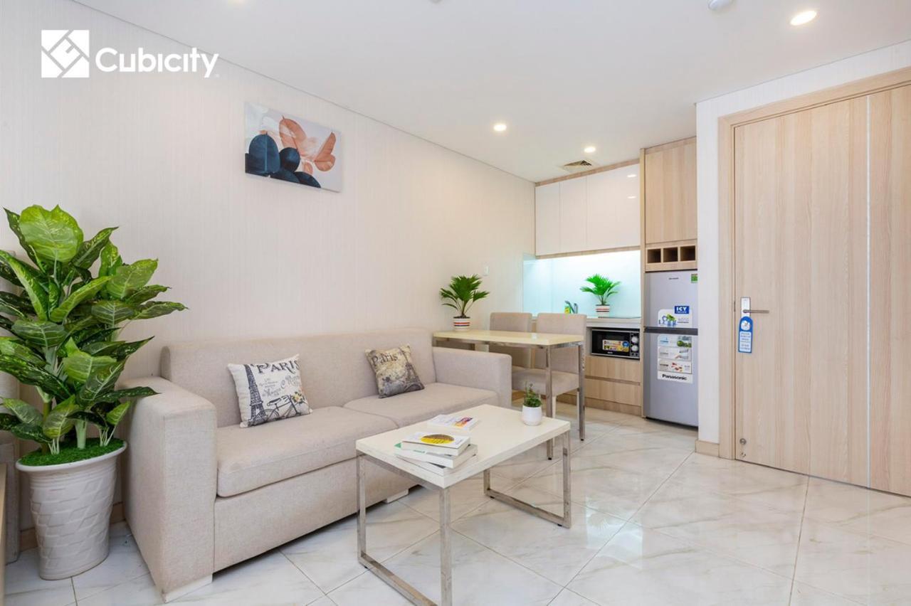 Cubicity Hidden House Apartment *